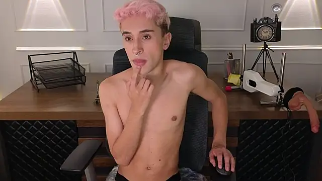 Snapshot of sweetsanti chatting on November 2025 05:31:02 AM sweetsanti online show from November 2025 05:31:02 AM