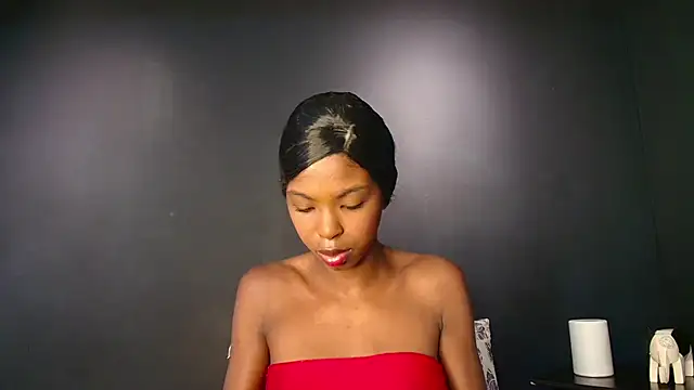 CamilaaSaenz online show from October 2025 11:53:01 AM