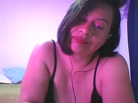 adri89-g online show from September 2025 01:06:02 AM
