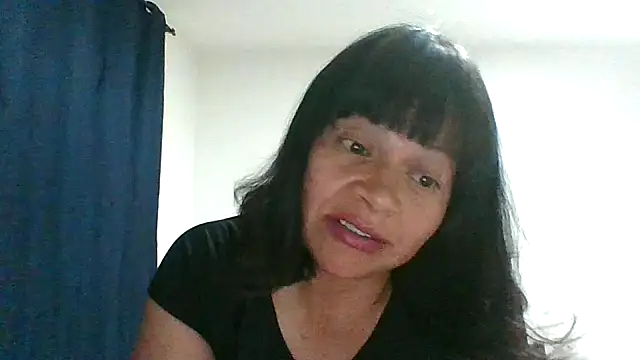 Snapshot of adri89-g chatting on April 2026 01:25:01 AM adri89-g online show from April 2026 01:25:01 AM