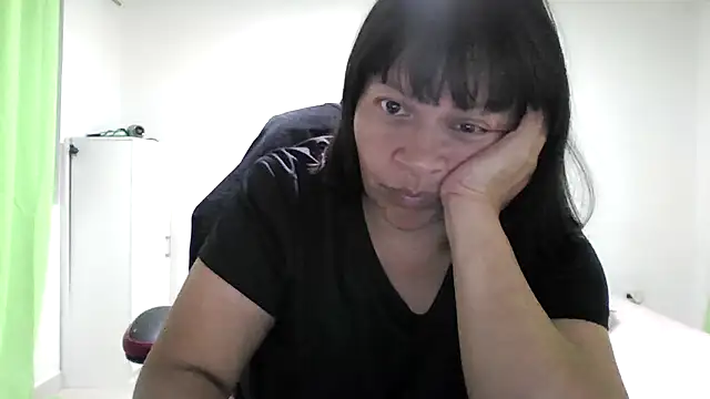 Snapshot of adri89-g chatting on July 2026 04:36:01 AM adri89-g online show from July 2026 04:36:01 AM