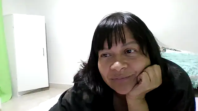 Snapshot of adri89-g chatting on July 2026 04:19:01 AM adri89-g online show from July 2026 04:19:01 AM