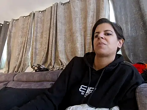 Alexis21821 online show from November 2025 06:41:02 AM