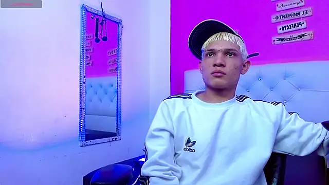 EL VENEZOLANO 22CM online show from October 2025 05:21:02 AM