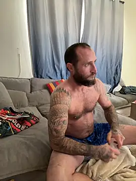 Snapshot of skip69xxx chatting on October 2025 10:41:02 PM skip69xxx online show from October 2025 10:41:02 PM