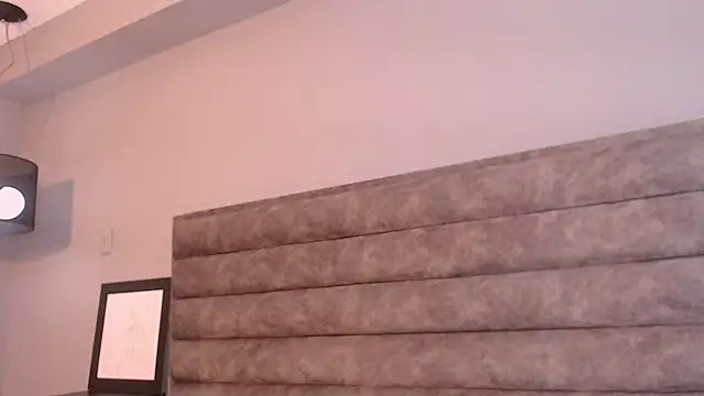 Snapshot of Aliciabloom chatting on October 2025 12:36:02 PM Aliciabloom online show from October 2025 12:36:02 PM