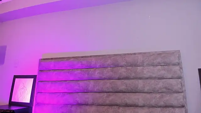 Snapshot of Aliciabloom chatting on October 2025 12:46:01 PM Aliciabloom online show from October 2025 12:46:01 PM