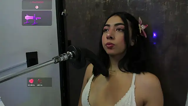 cherry skinny  online show from April 2026 04:46:01 AM