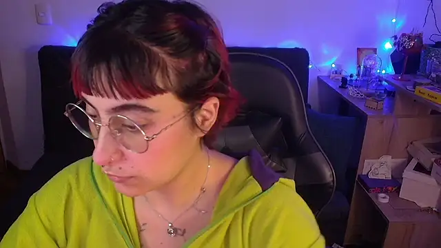 Miacatsito3 online show from March 2026 10:20:01 AM