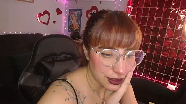 Snapshot of Miacatsito3 chatting on May 2026 09:53:01 PM Miacatsito3 online show from May 2026 09:53:01 PM