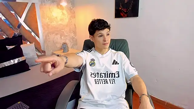 kraven lust online show from November 2025 03:06:01 AM