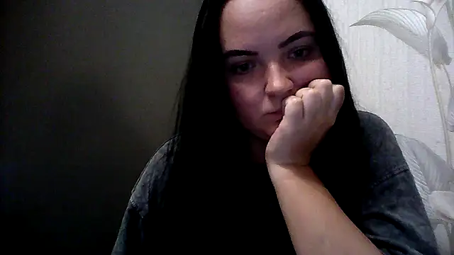 Elvoria online show from September 2025 04:08:01 PM