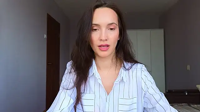 Lillian-Clark online show from March 2026 09:57:02 AM