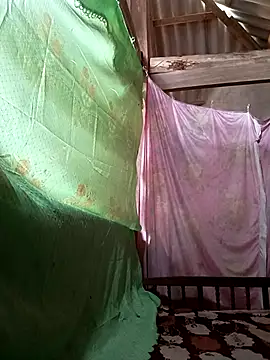 Snapshot of Vuong_x chatting on October 2025 03:51:02 AM Vuong x online show from October 2025 03:51:02 AM