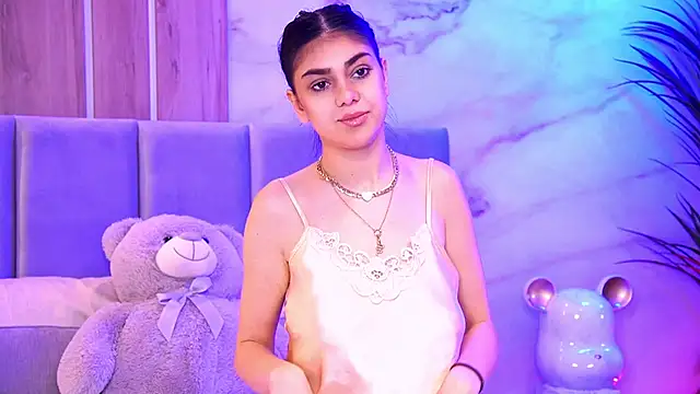 Snapshot of ZaraCapri chatting on November 2025 08:17:02 AM ZaraCapri online show from November 2025 08:17:02 AM