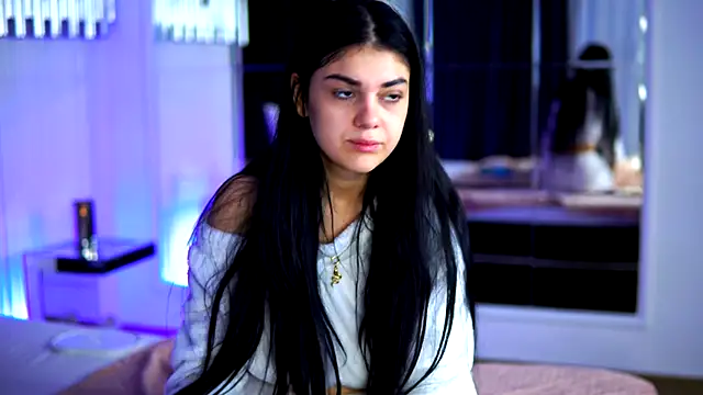 Snapshot of ZaraCapri chatting on November 2025 07:08:02 AM ZaraCapri online show from November 2025 07:08:02 AM