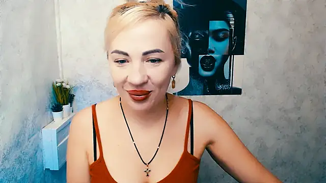 EmmaCat  online show from November 2025 07:20:01 AM