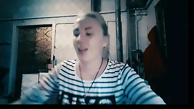 EmmaCat  online show from January 2026 05:56:01 AM