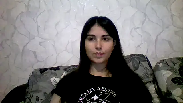 Marina Edwards online show from September 2025 05:25:02 PM