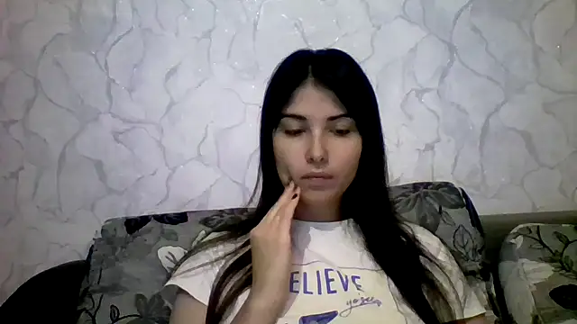 Marina Edwards online show from September 2025 06:04:01 AM