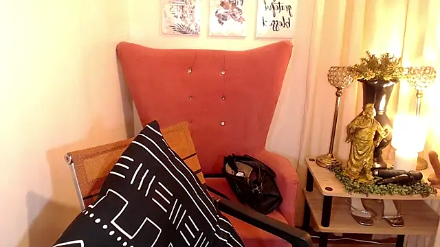 TsMalibogXx online show from June 2026 02:33:01 PM