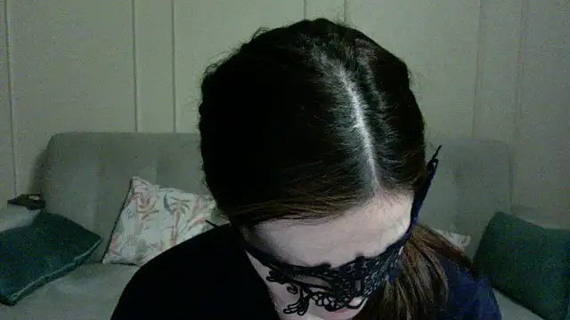 Myrisse online show from October 2025 04:58:01 PM