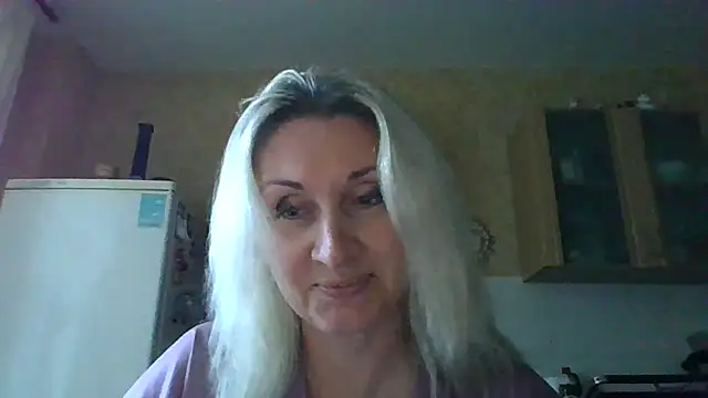 Tovelyn online show from September 2025 09:47:02 AM