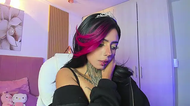 KoraRousee online show from September 2025 03:50:01 PM