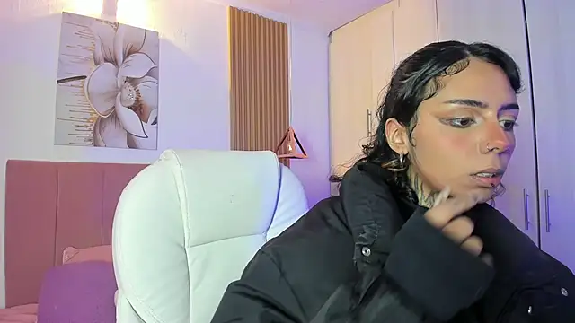 KoraRousee online show from October 2025 01:30:01 PM