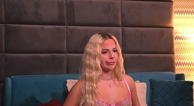 Snapshot of YssabelFox chatting on October 2025 03:31:02 AM YssabelFox online show from October 2025 03:31:02 AM