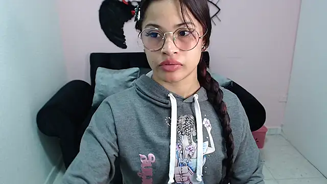 mia sexgirl online show from October 2025 12:23:01 PM