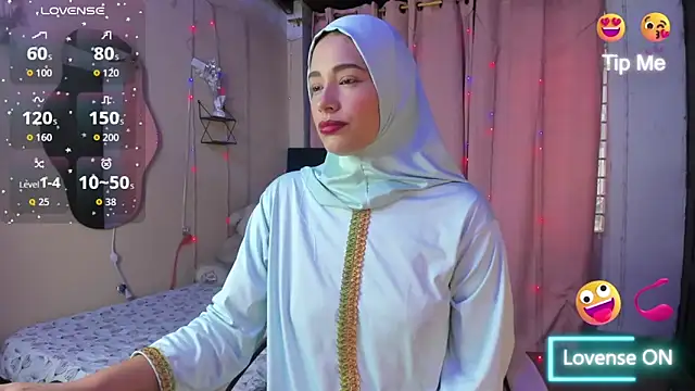 ShanaJamil online show from December 2025 12:21:02 PM