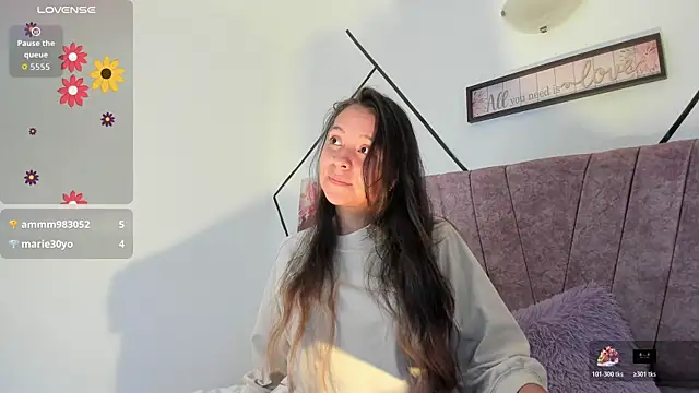 Julieta Lein online show from November 2025 10:21:02 PM