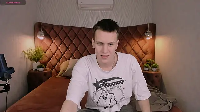 Snapshot of Kane_Wolfe chatting on September 2025 06:03:01 AM Kane Wolfe online show from September 2025 06:03:01 AM