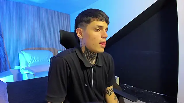 Declan-Fox online show from September 2025 03:55:02 AM