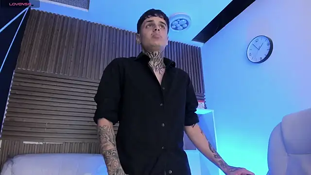 Declan-Fox online show from October 2025 12:01:02 AM