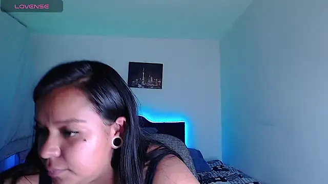 Snapshot of MisticBonny chatting on September 2025 11:05:02 PM MisticBonny online show from September 2025 11:05:02 PM