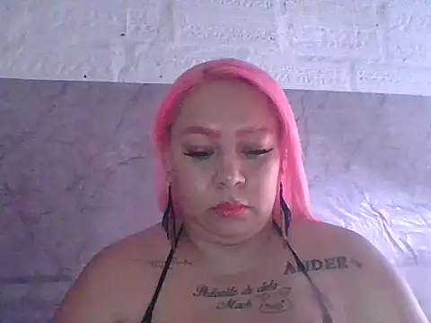 Snapshot of corina_montesol chatting on September 2025 07:47:01 PM corina montesol online show from September 2025 07:47:01 PM