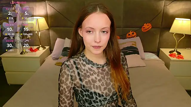 Snapshot of SallyPinkman chatting on October 2025 02:08:01 PM SallyPinkman online show from October 2025 02:08:01 PM