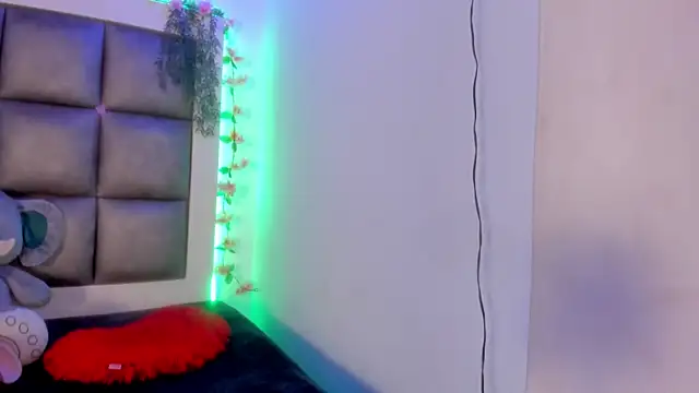 abbiecollins js online show from June 2026 05:30:02 AM
