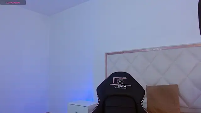 NANAKY TAY online show from October 2025 12:06:01 PM