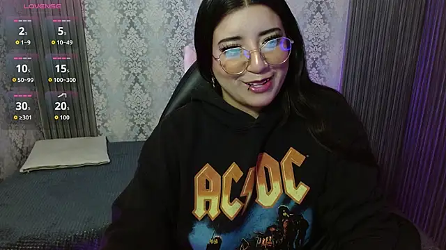 NANAKY TAY online show from November 2025 12:29:02 PM