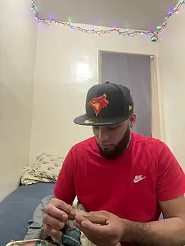 LeoPR00 online show from December 2025 01:06:01 PM