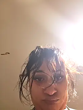 Trixtbang online show from September 2025 04:23:02 PM