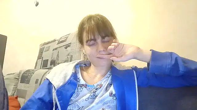 Loriven online show from September 2025 07:30:02 PM