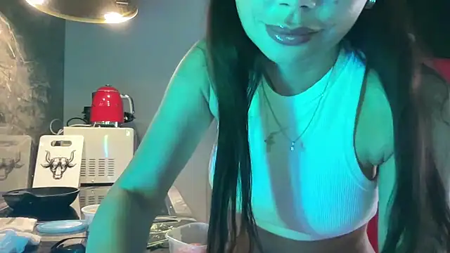 Orlinah online show from September 2025 10:24:02 PM