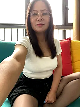 Snapshot of zhengzheng-102 chatting on September 2025 04:25:02 AM zhengzheng-102 online show from September 2025 04:25:02 AM