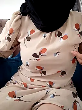 Snapshot of elif25 chatting on October 2025 07:28:01 AM elif25 online show from October 2025 07:28:01 AM