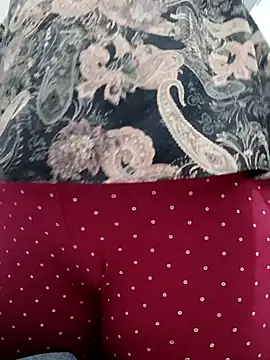 Snapshot of elif25 chatting on October 2025 03:01:01 PM elif25 online show from October 2025 03:01:01 PM