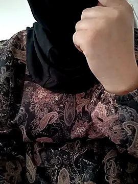 Snapshot of elif25 chatting on October 2025 06:25:02 AM elif25 online show from October 2025 06:25:02 AM